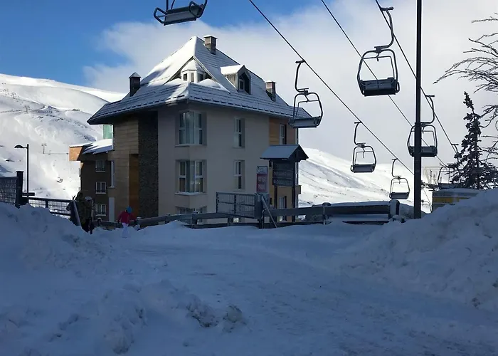 Miramar Elite Ski Con Parking Sierra Nevada